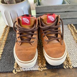 Vans Mid Top